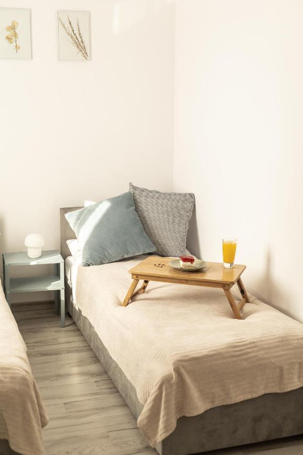 Oldrzychowice KlodzkieApartament Pod Lasemアパートメント エクステリア 写真